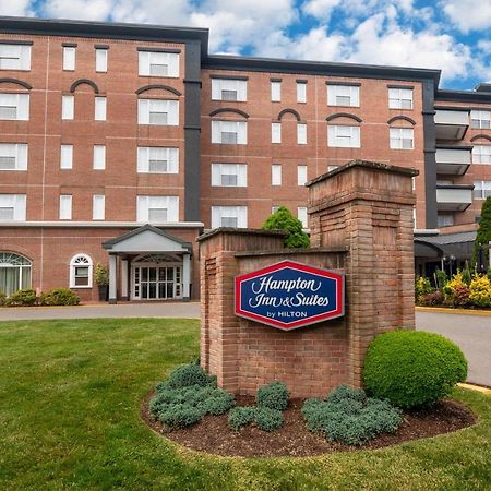 Hampton Inn & Suites Stamford Esterno foto