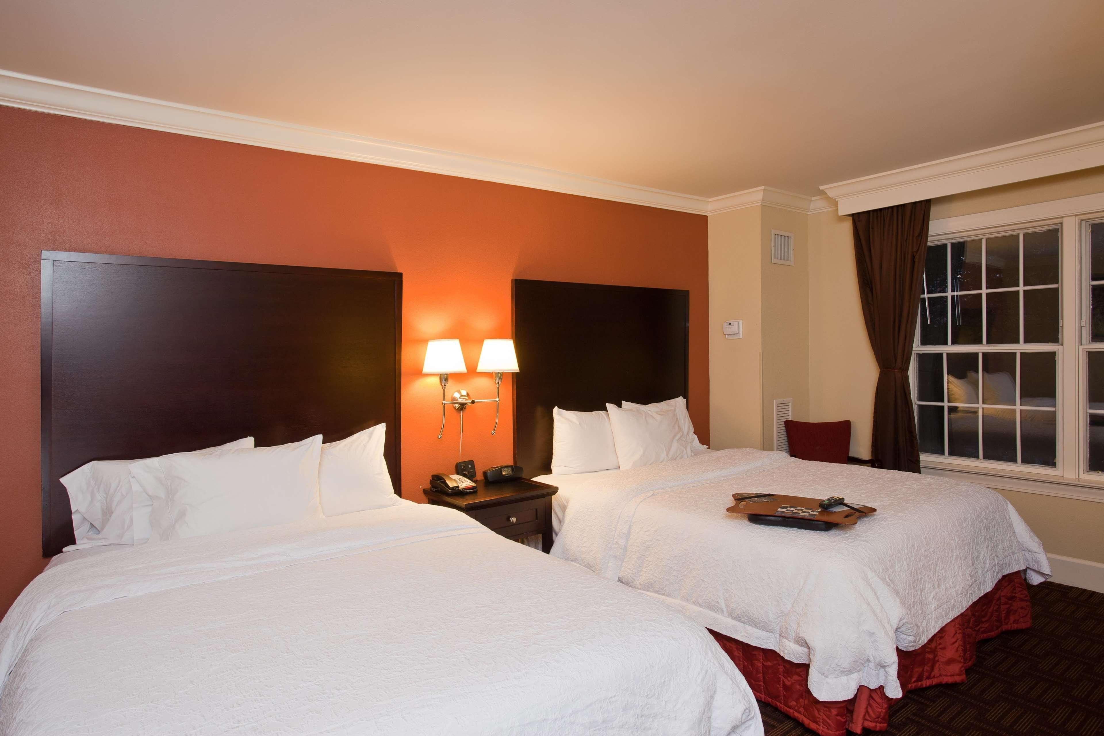 Hampton Inn & Suites Stamford Esterno foto