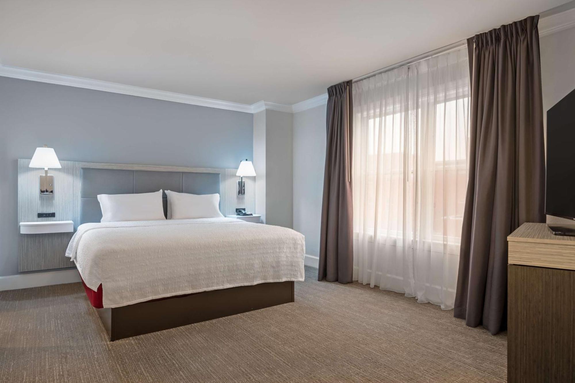 Hampton Inn & Suites Stamford Esterno foto