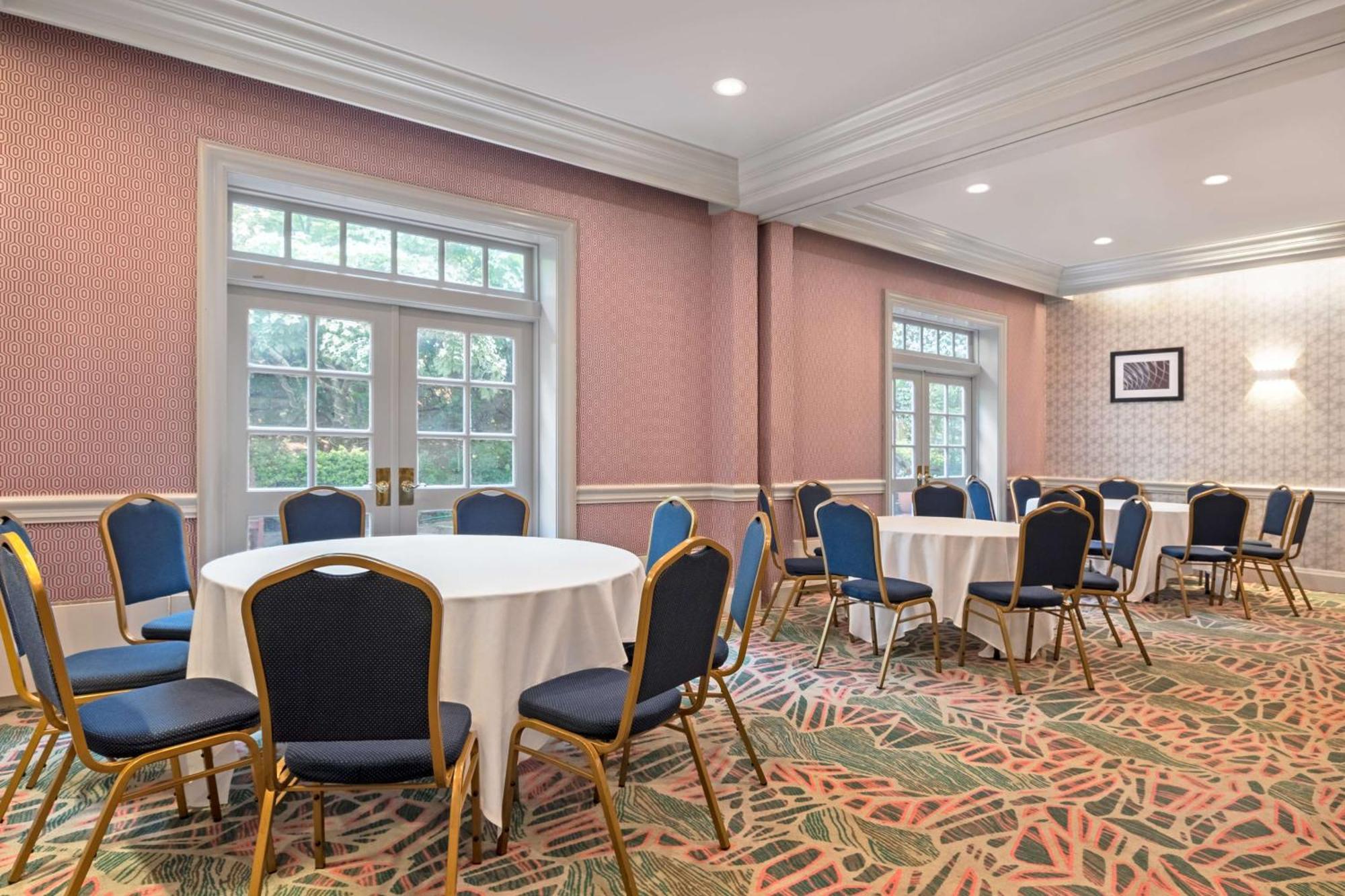 Hampton Inn & Suites Stamford Esterno foto